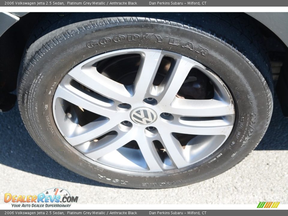 2006 Volkswagen Jetta 2.5 Sedan Platinum Grey Metallic / Anthracite Black Photo #23