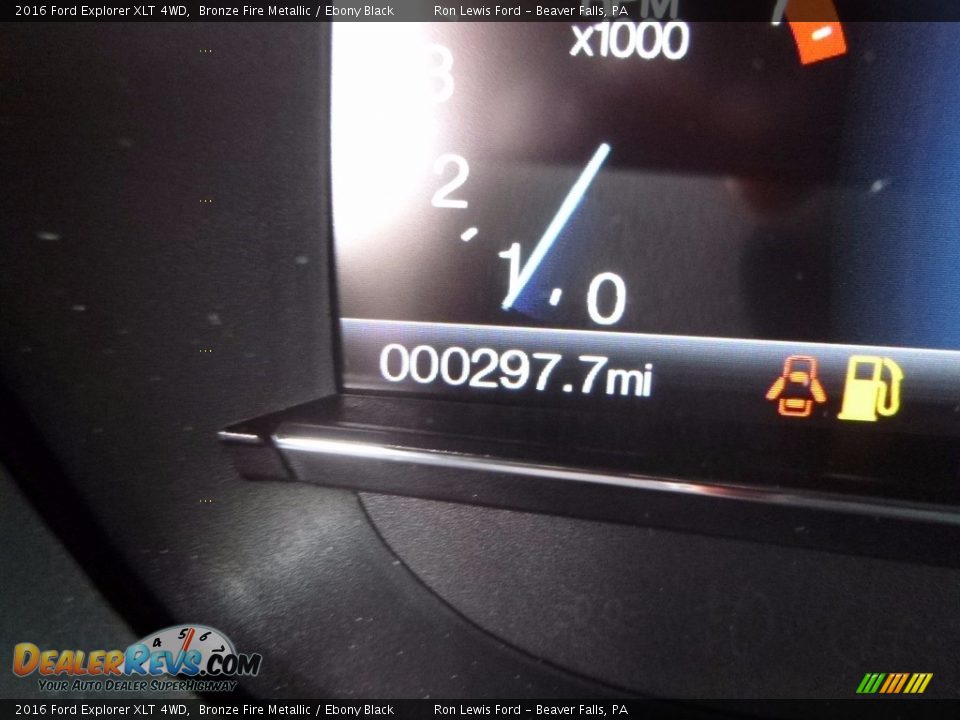 2016 Ford Explorer XLT 4WD Bronze Fire Metallic / Ebony Black Photo #20