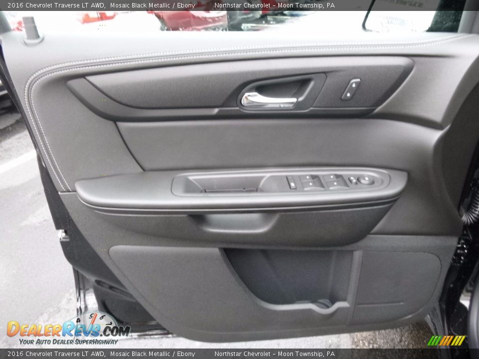 2016 Chevrolet Traverse LT AWD Mosaic Black Metallic / Ebony Photo #14