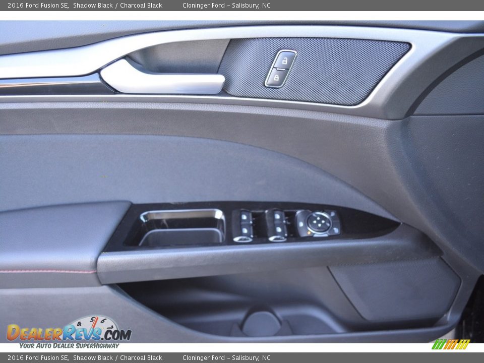 2016 Ford Fusion SE Shadow Black / Charcoal Black Photo #5
