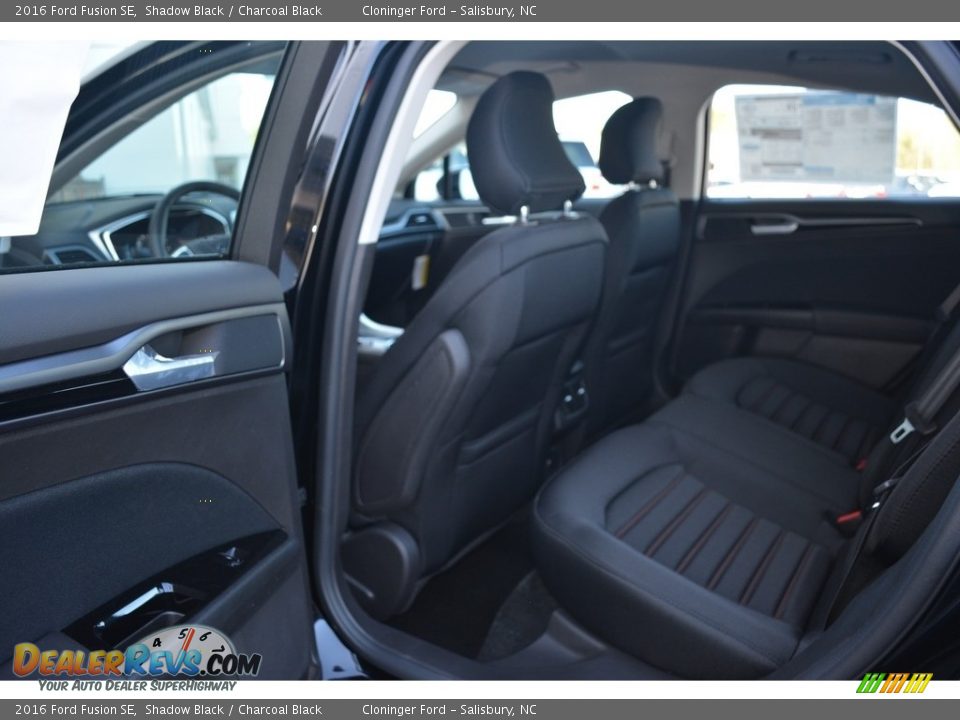 2016 Ford Fusion SE Shadow Black / Charcoal Black Photo #8