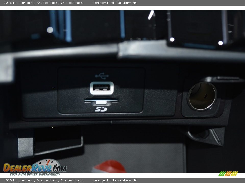 2016 Ford Fusion SE Shadow Black / Charcoal Black Photo #12
