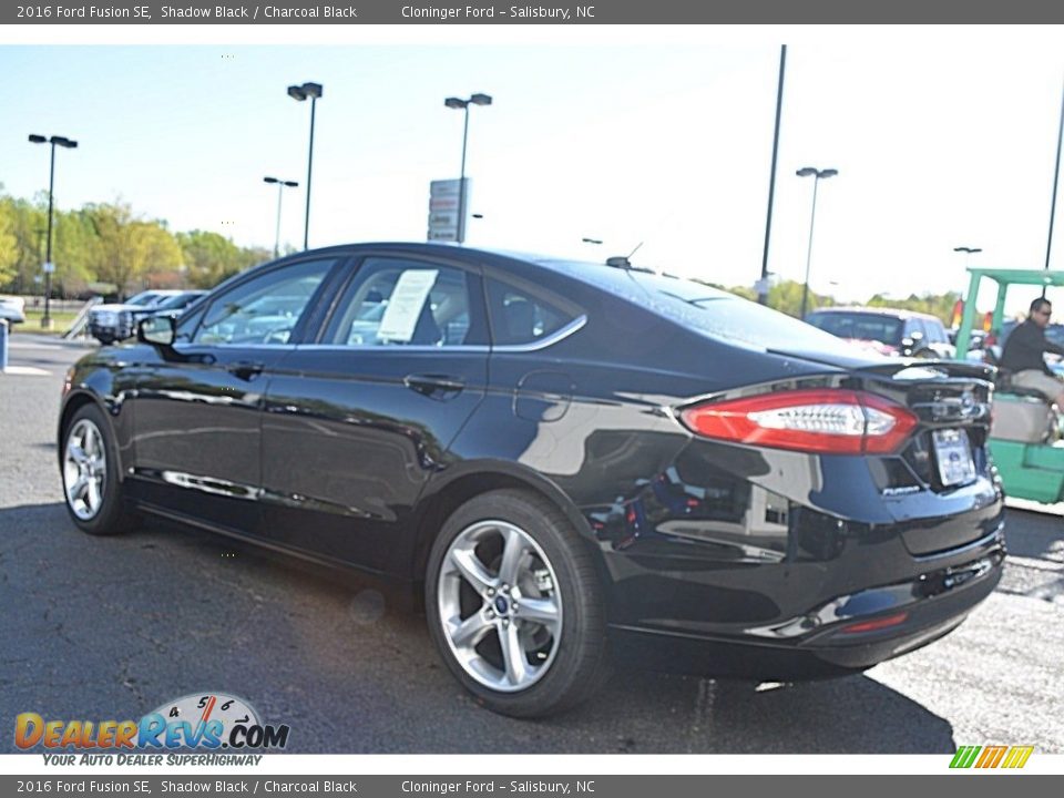 2016 Ford Fusion SE Shadow Black / Charcoal Black Photo #18