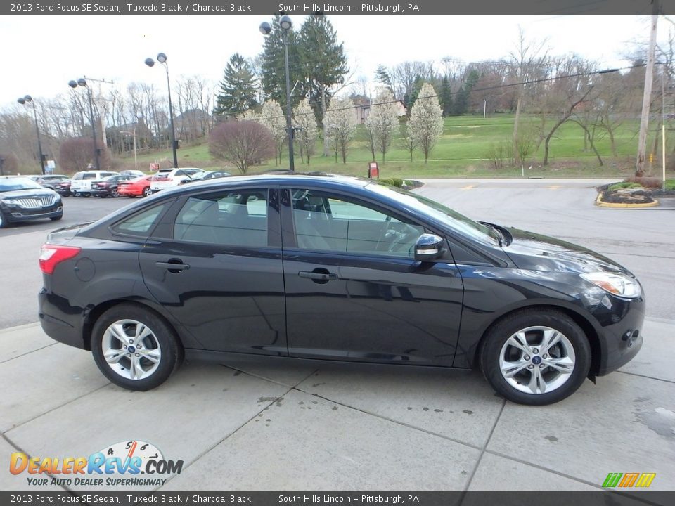 2013 Ford Focus SE Sedan Tuxedo Black / Charcoal Black Photo #6