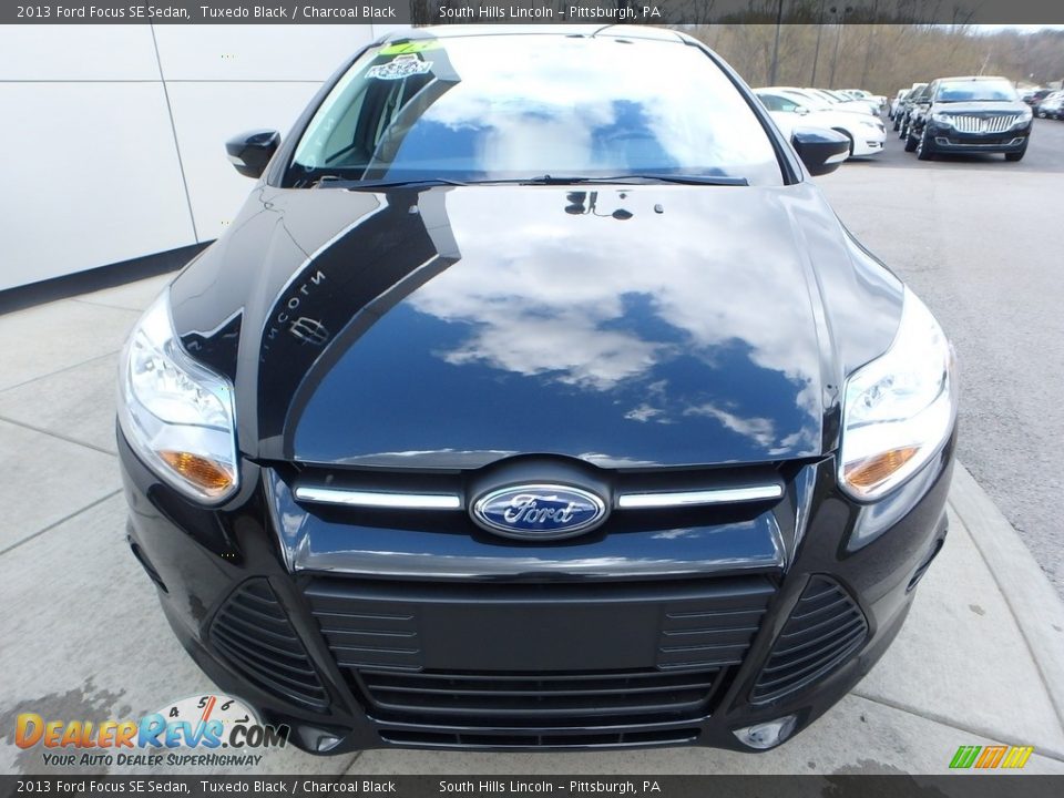 2013 Ford Focus SE Sedan Tuxedo Black / Charcoal Black Photo #8