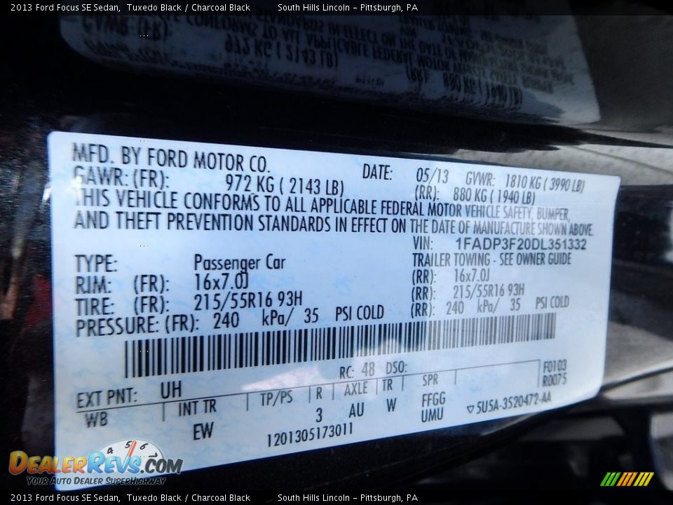 2013 Ford Focus SE Sedan Tuxedo Black / Charcoal Black Photo #24