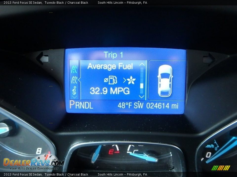 2013 Ford Focus SE Sedan Tuxedo Black / Charcoal Black Photo #25