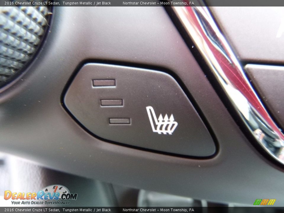 2016 Chevrolet Cruze LT Sedan Tungsten Metallic / Jet Black Photo #18