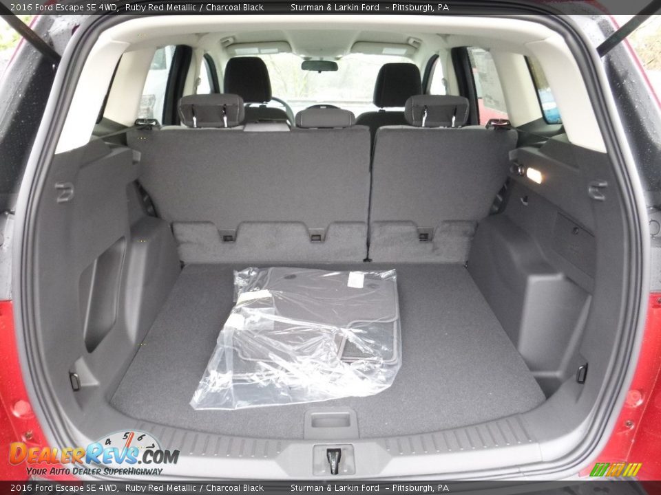 2016 Ford Escape SE 4WD Ruby Red Metallic / Charcoal Black Photo #3