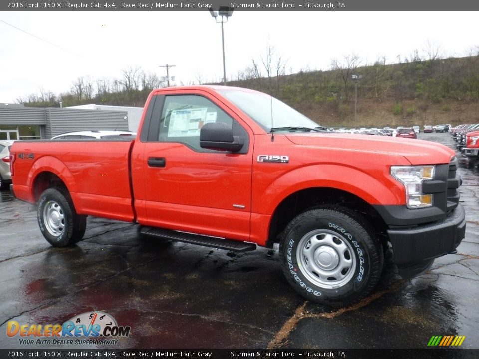 Front 3/4 View of 2016 Ford F150 XL Regular Cab 4x4 Photo #1