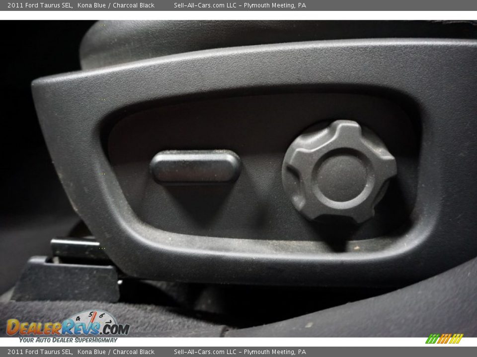 2011 Ford Taurus SEL Kona Blue / Charcoal Black Photo #24
