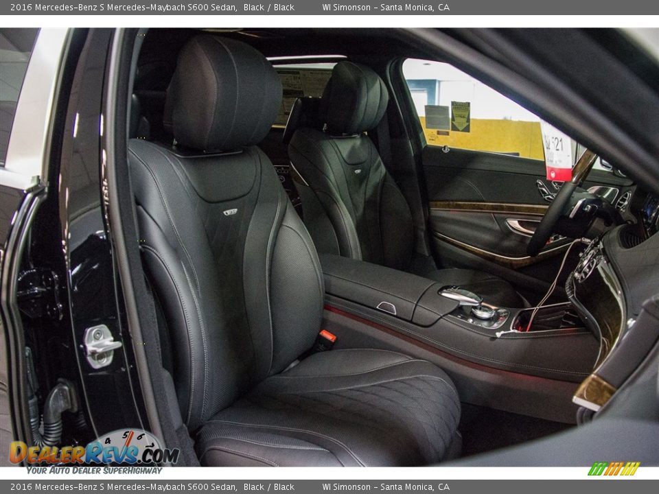 Front Seat of 2016 Mercedes-Benz S Mercedes-Maybach S600 Sedan Photo #2