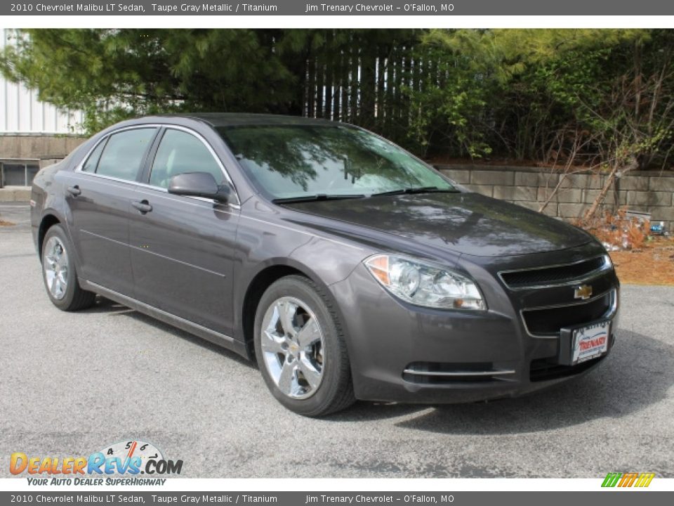 2010 Chevrolet Malibu LT Sedan Taupe Gray Metallic / Titanium Photo #2