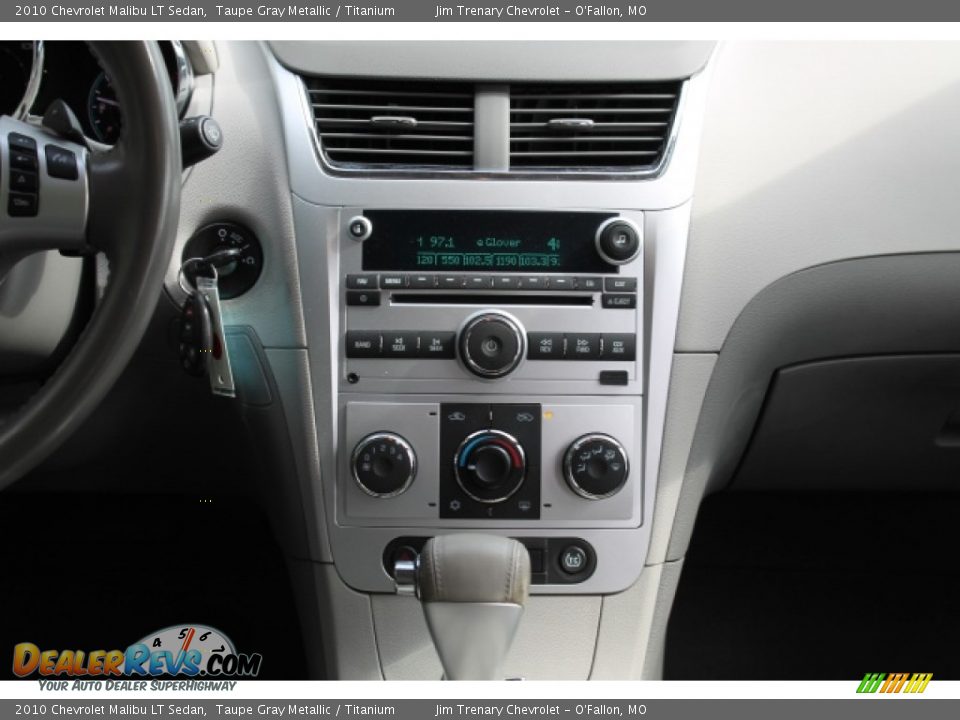 2010 Chevrolet Malibu LT Sedan Taupe Gray Metallic / Titanium Photo #12