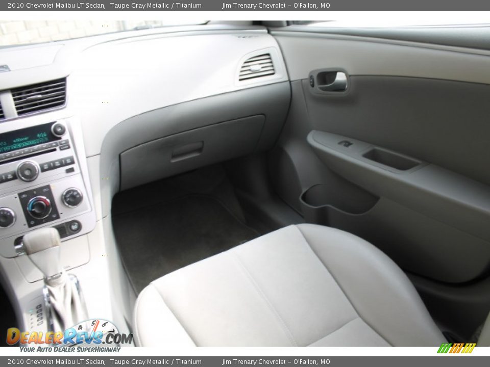 2010 Chevrolet Malibu LT Sedan Taupe Gray Metallic / Titanium Photo #13