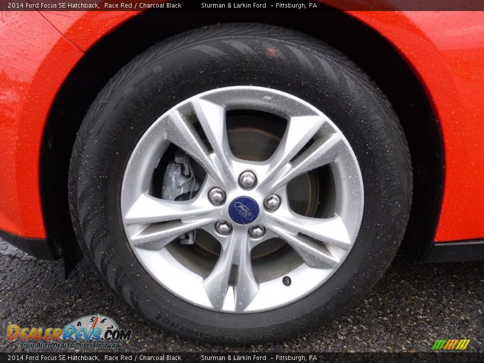 2014 Ford Focus SE Hatchback Race Red / Charcoal Black Photo #6