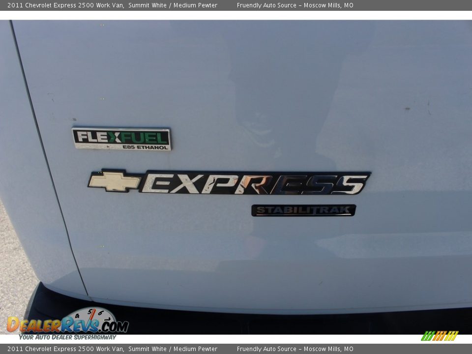 2011 Chevrolet Express 2500 Work Van Summit White / Medium Pewter Photo #24