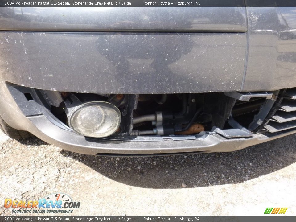 2004 Volkswagen Passat GLS Sedan Stonehenge Grey Metallic / Beige Photo #2