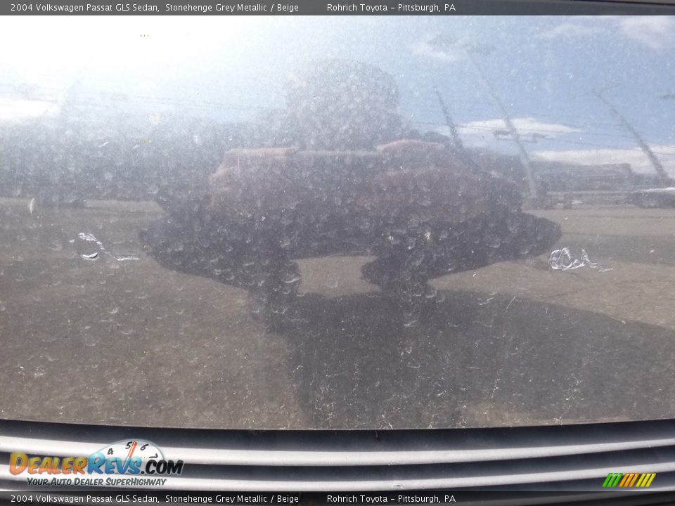 2004 Volkswagen Passat GLS Sedan Stonehenge Grey Metallic / Beige Photo #3