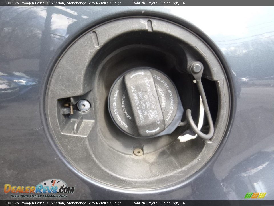 2004 Volkswagen Passat GLS Sedan Stonehenge Grey Metallic / Beige Photo #4
