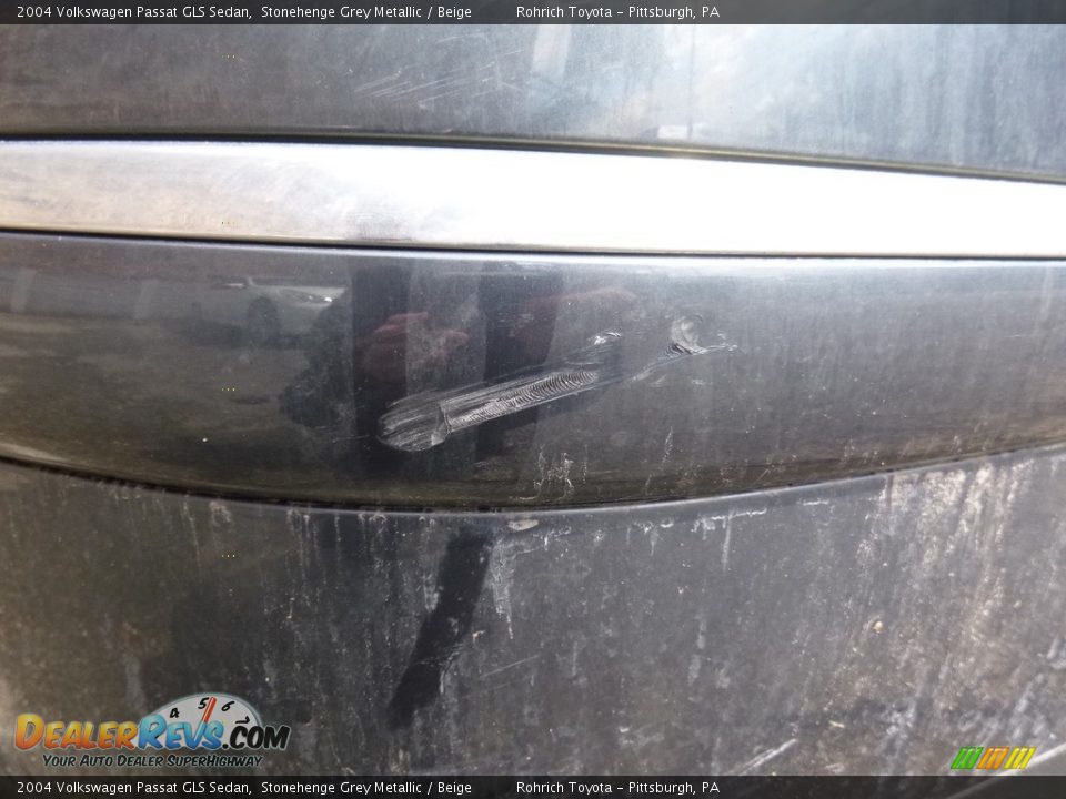 2004 Volkswagen Passat GLS Sedan Stonehenge Grey Metallic / Beige Photo #6