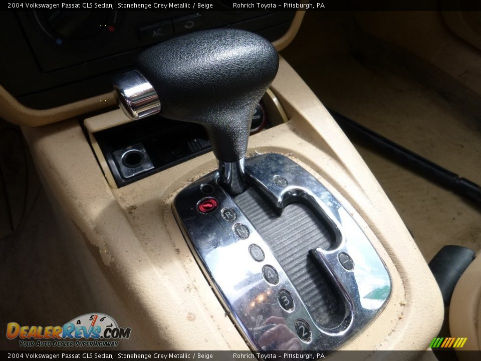 2004 Volkswagen Passat GLS Sedan Stonehenge Grey Metallic / Beige Photo #14