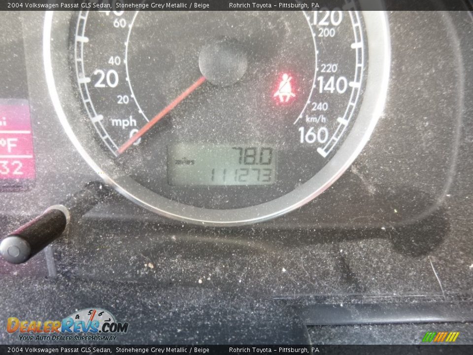 2004 Volkswagen Passat GLS Sedan Stonehenge Grey Metallic / Beige Photo #16