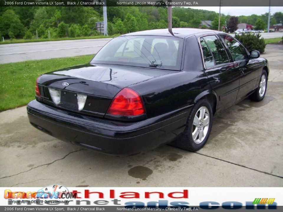 2006 Ford Crown Victoria LX Sport Black / Charcoal Black Photo #4