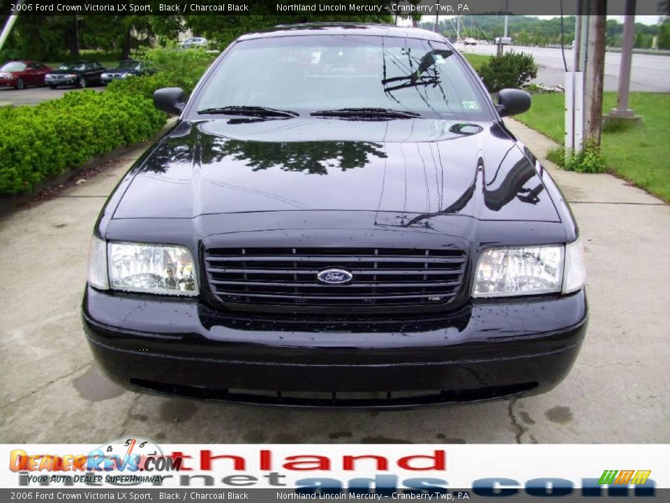 2006 Ford Crown Victoria LX Sport Black / Charcoal Black Photo #6