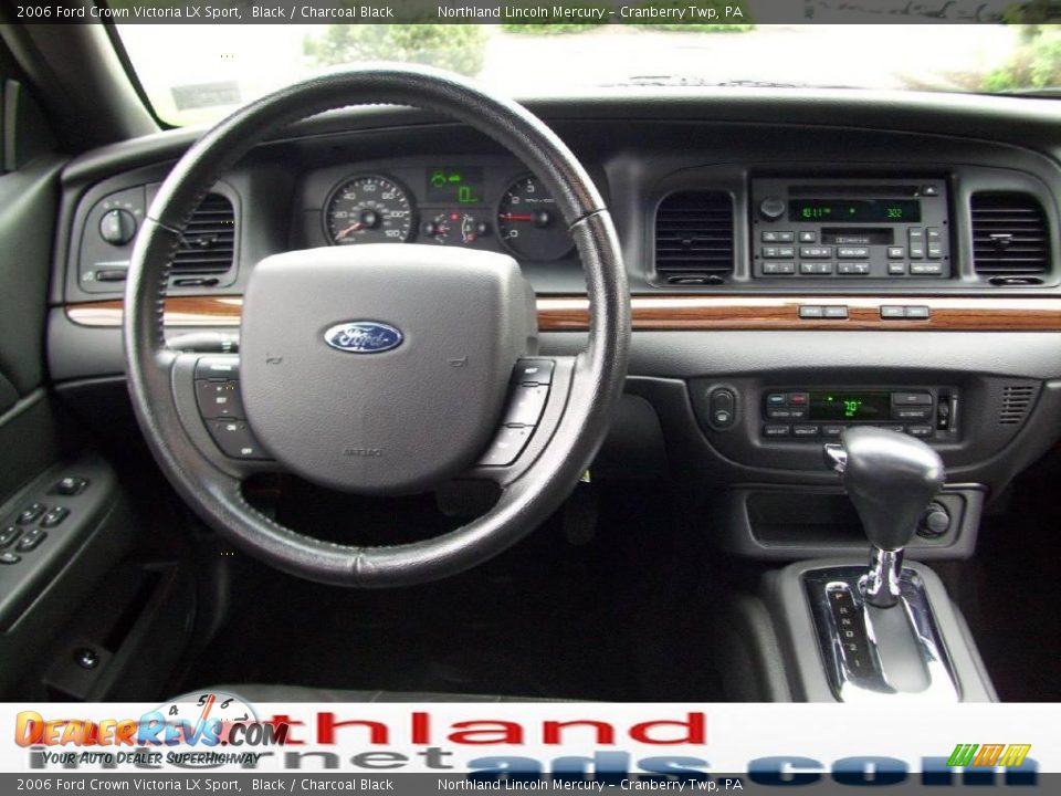 2006 Ford Crown Victoria LX Sport Black / Charcoal Black Photo #14