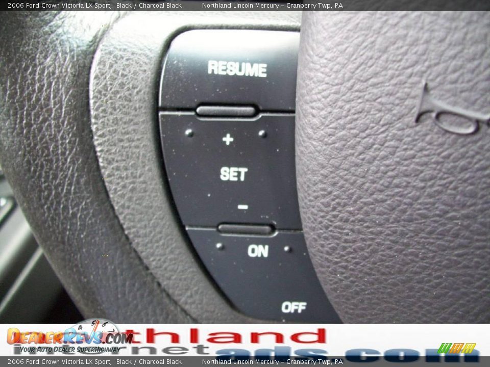 2006 Ford Crown Victoria LX Sport Black / Charcoal Black Photo #18