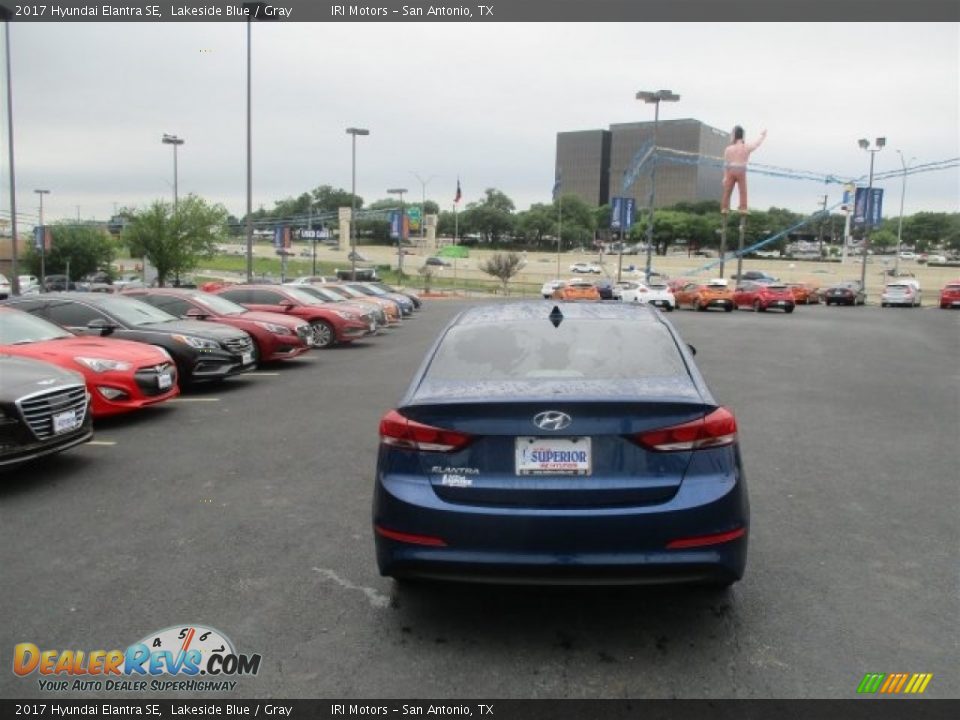2017 Hyundai Elantra SE Lakeside Blue / Gray Photo #5