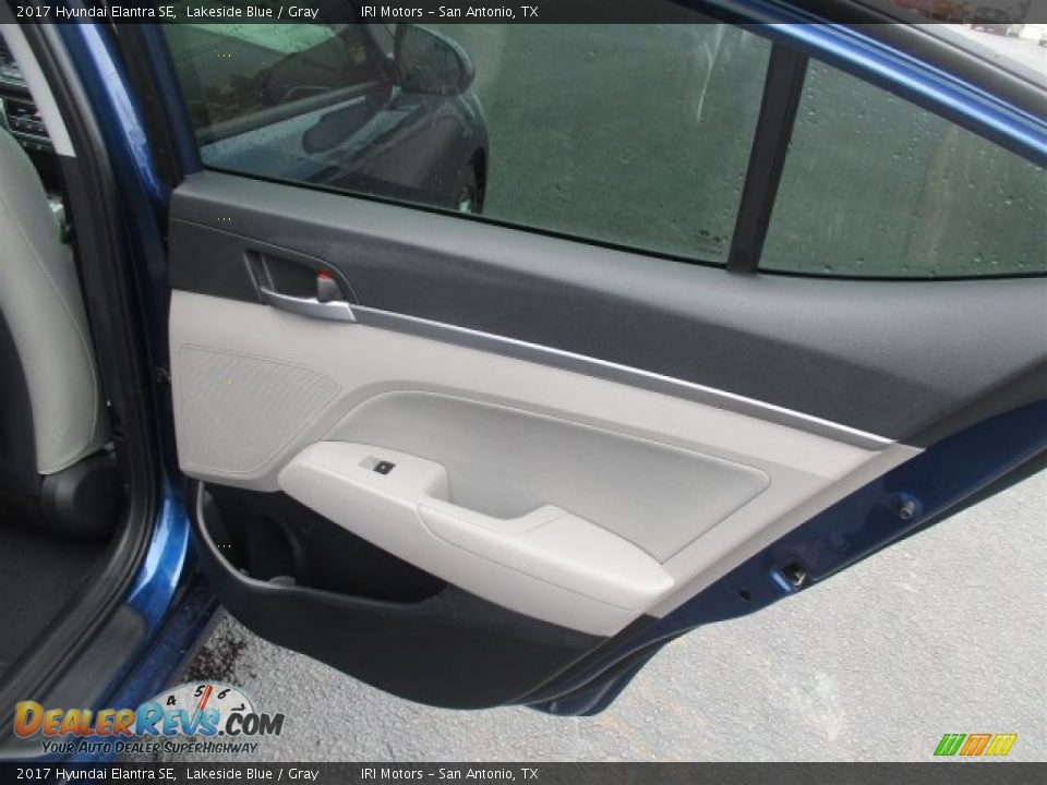 2017 Hyundai Elantra SE Lakeside Blue / Gray Photo #11
