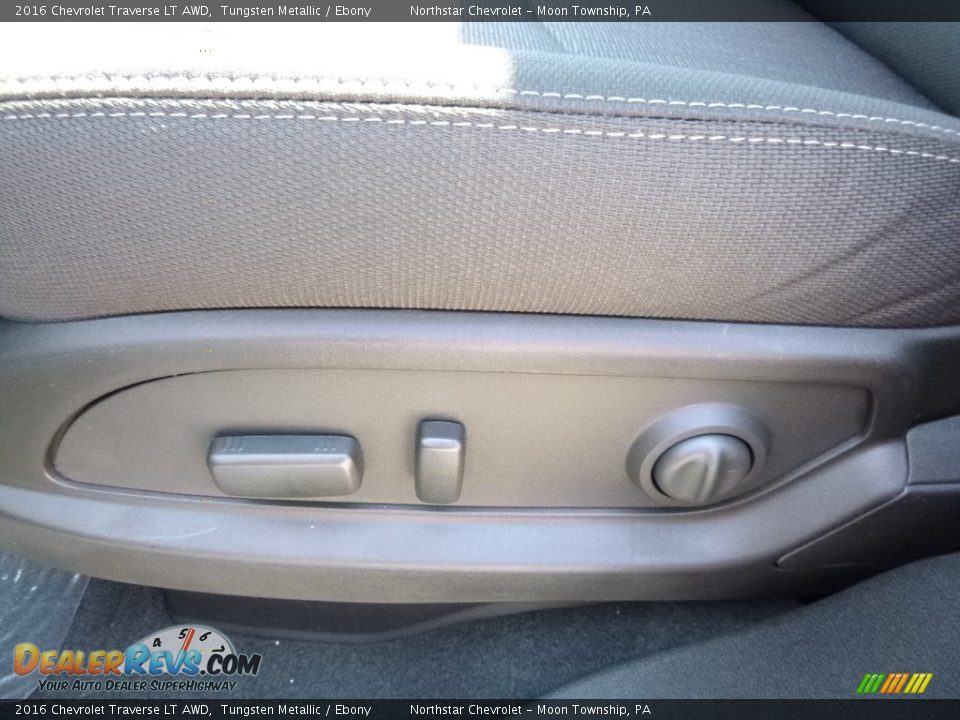 2016 Chevrolet Traverse LT AWD Tungsten Metallic / Ebony Photo #16