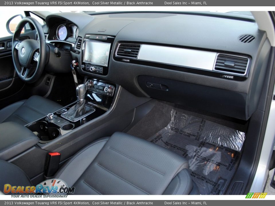 2013 Volkswagen Touareg VR6 FSI Sport 4XMotion Cool Silver Metallic / Black Anthracite Photo #17