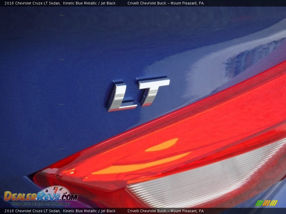 2016 Chevrolet Cruze LT Sedan Kinetic Blue Metallic / Jet Black Photo #9