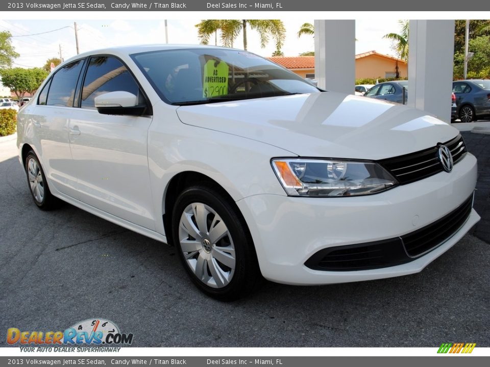 2013 Volkswagen Jetta SE Sedan Candy White / Titan Black Photo #2