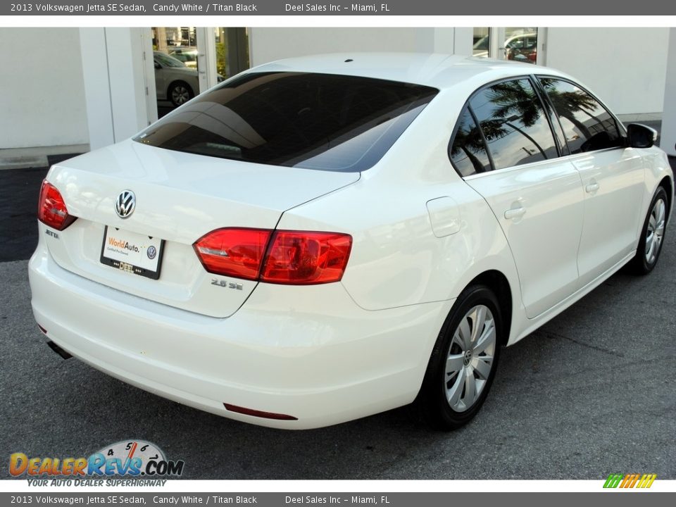 2013 Volkswagen Jetta SE Sedan Candy White / Titan Black Photo #9