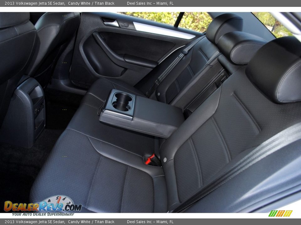 2013 Volkswagen Jetta SE Sedan Candy White / Titan Black Photo #12