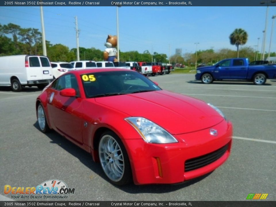 Front 3/4 View of 2005 Nissan 350Z Enthusiast Coupe Photo #9