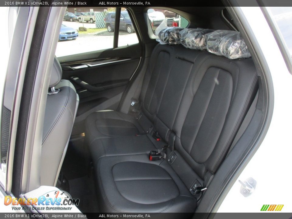 2016 BMW X1 xDrive28i Alpine White / Black Photo #13