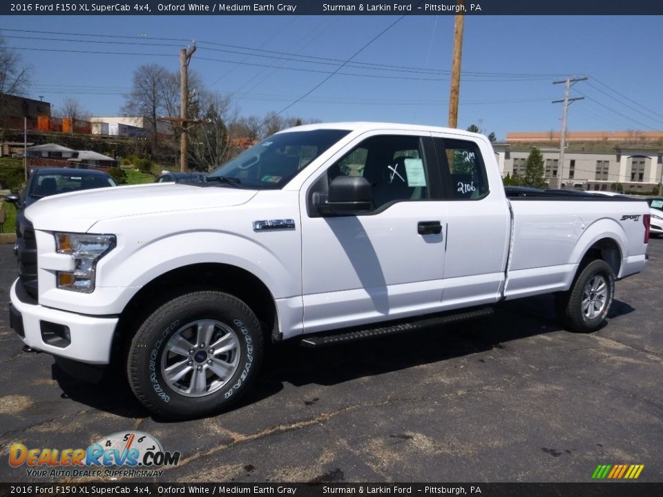 Front 3/4 View of 2016 Ford F150 XL SuperCab 4x4 Photo #5