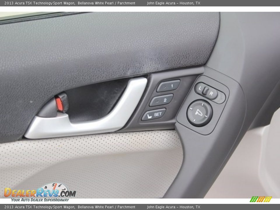 Controls of 2013 Acura TSX Technology Sport Wagon Photo #15