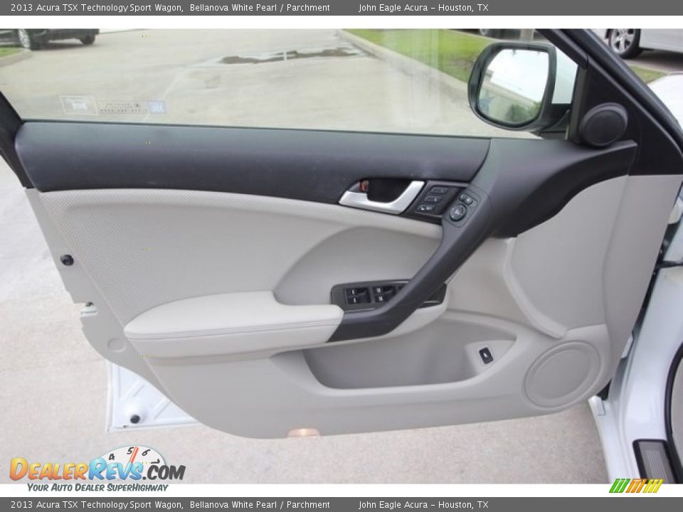 Door Panel of 2013 Acura TSX Technology Sport Wagon Photo #20