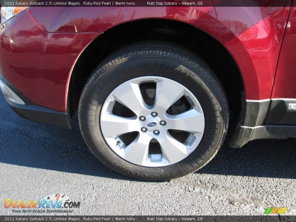 2011 Subaru Outback 2.5i Limited Wagon Ruby Red Pearl / Warm Ivory Photo #22