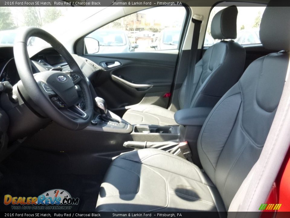2016 Ford Focus SE Hatch Ruby Red / Charcoal Black Photo #7