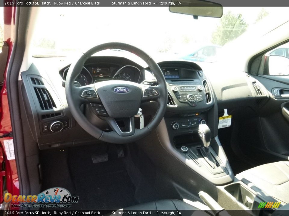 2016 Ford Focus SE Hatch Ruby Red / Charcoal Black Photo #9
