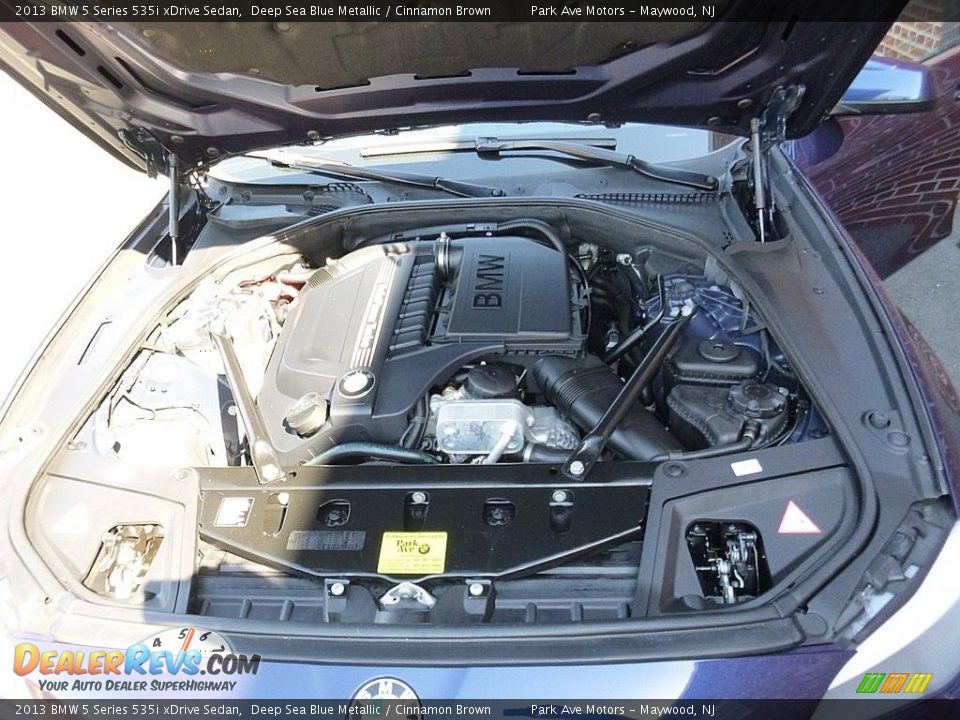 2013 BMW 5 Series 535i xDrive Sedan Deep Sea Blue Metallic / Cinnamon Brown Photo #36