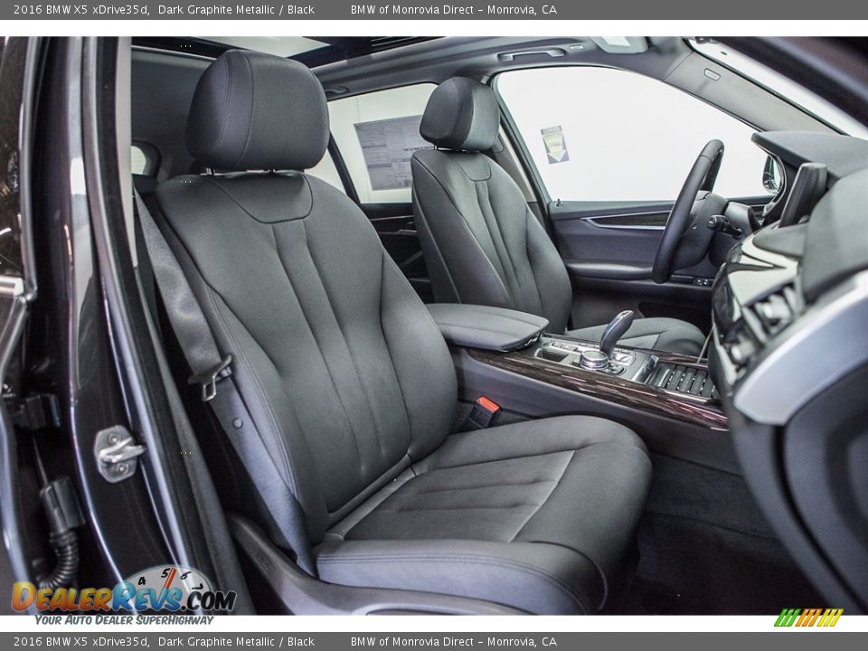 Front Seat of 2016 BMW X5 xDrive35d Photo #2