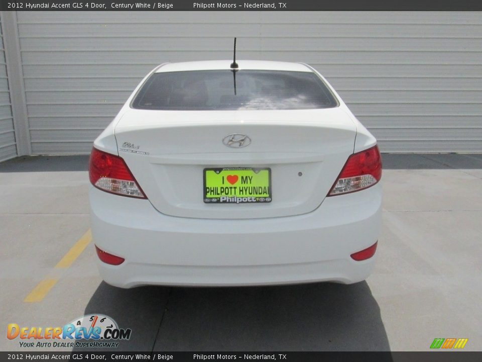 2012 Hyundai Accent GLS 4 Door Century White / Beige Photo #10